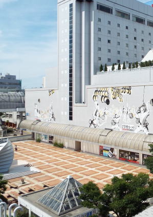 アゴラ広場と西武秋田店